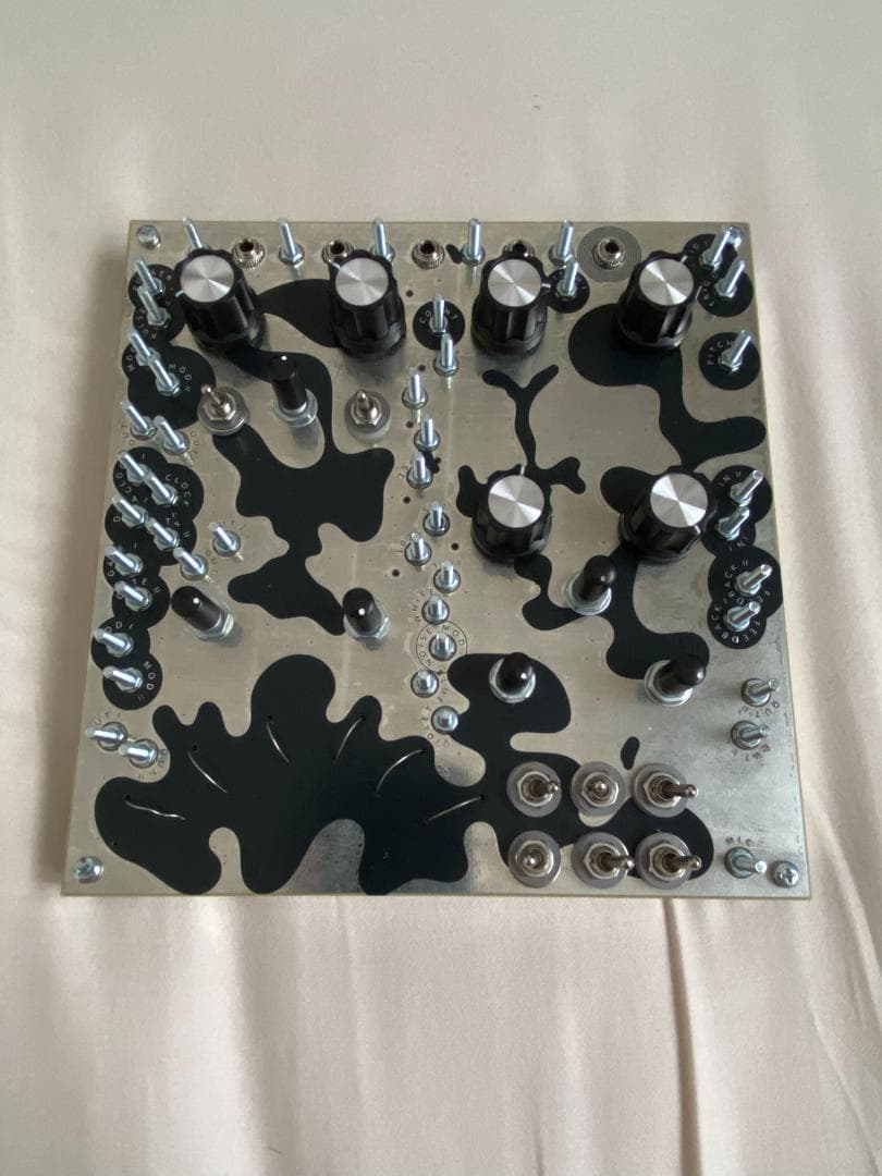 Twin Tropiques 23 Psychoacoustic アナログシンセ