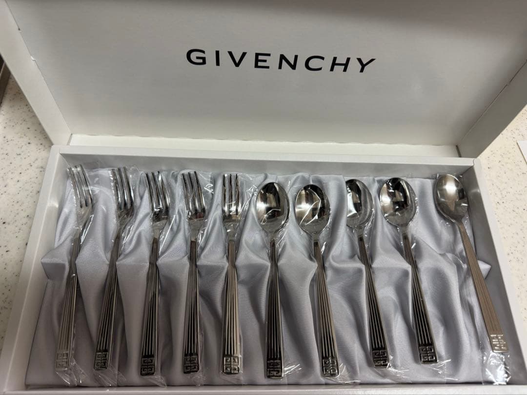GIVENCHY カトラリーセット 10本入り 新品未使用 - メルカリ