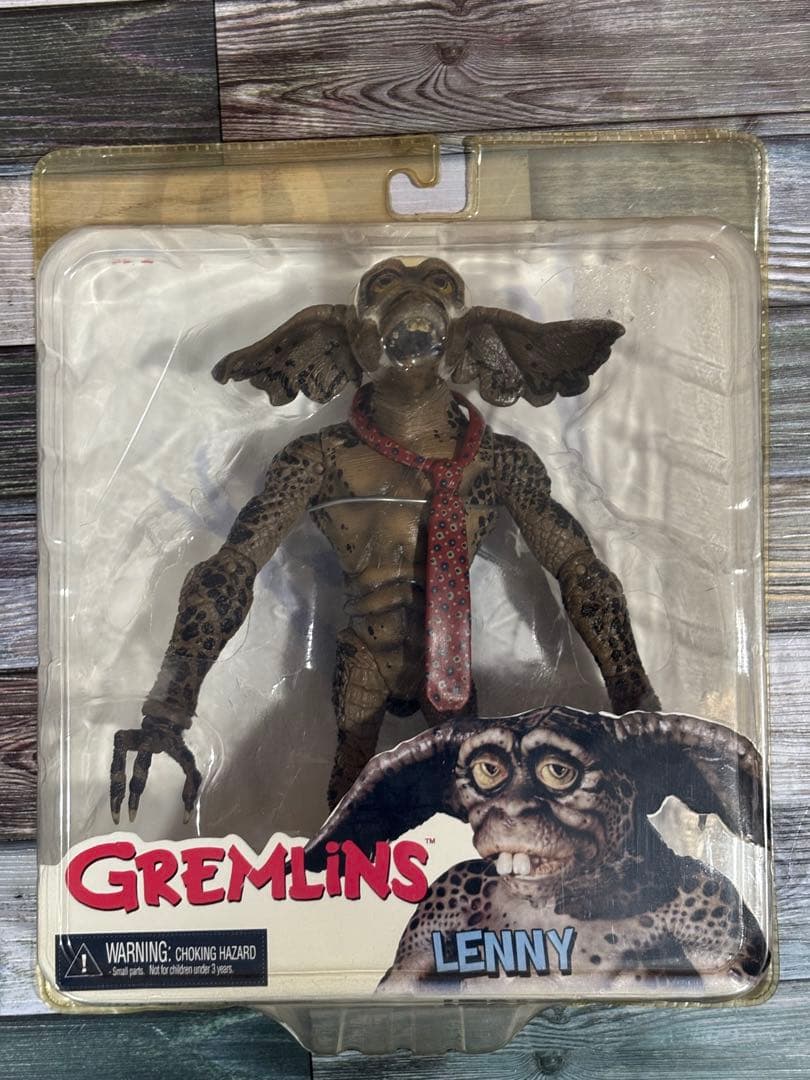 GREMLINS グレムリン LENNY レニー アクションフィギュア NECA Amazon.com: NECA Mogwais Series 1 Action Figure Lenny Gremlins 2
