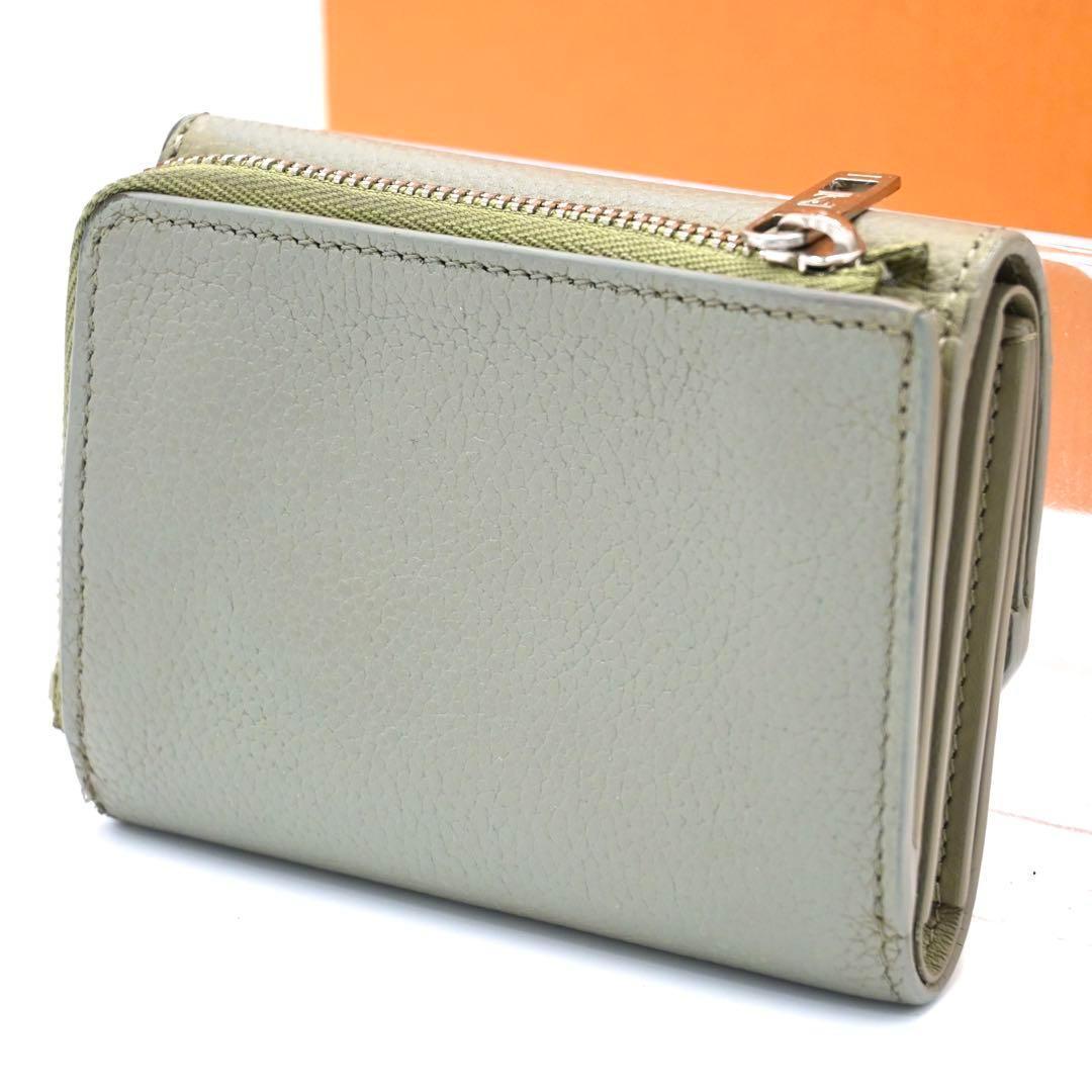 ルイヴィトン アエログラム ポルトフォイユ パイロット カーキ 三