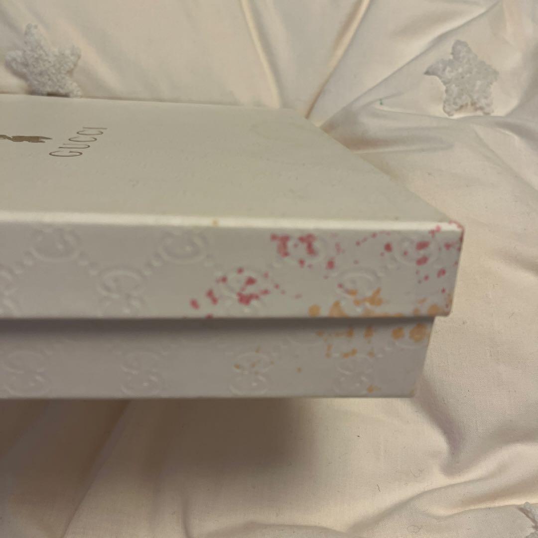 GUCCI ピンク GGパターン アルバム 29ページ