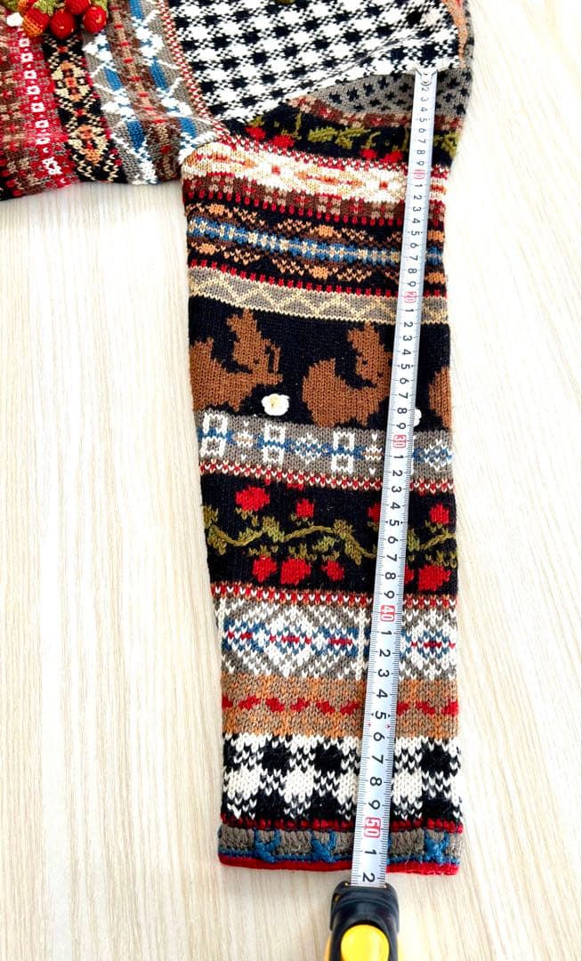 PINK HOUSE 』凝ったデザイン、苺モチーフカーディガン・クリーニング済