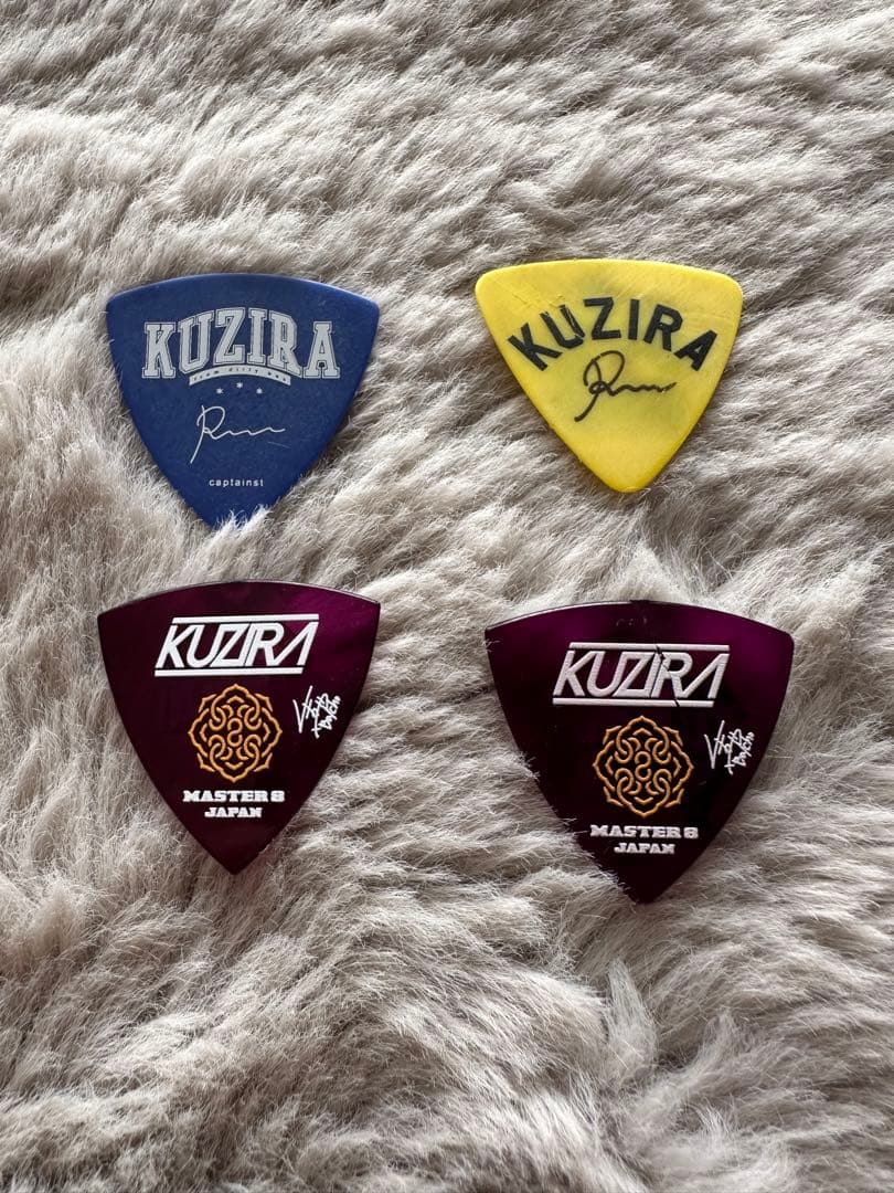 KUZIRA ピック - メルカリ