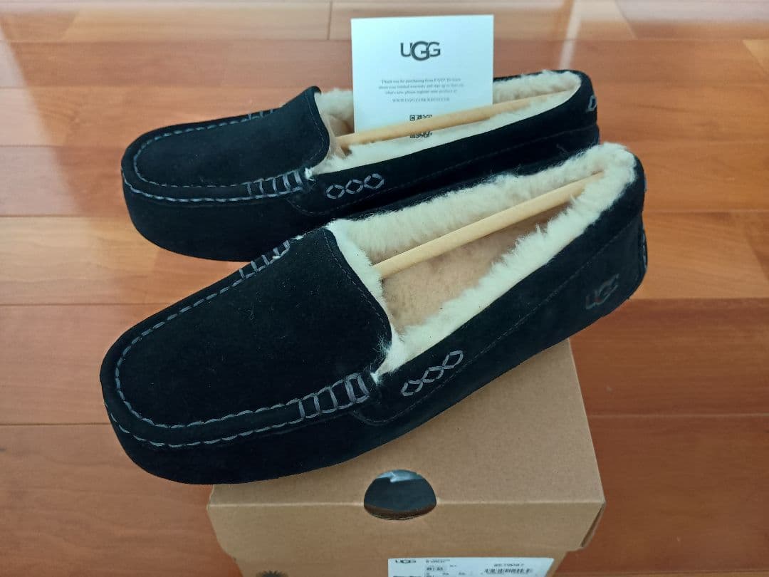UGG Ansley ブラック　BLK　ローファー モカシン スリッポン 8D アグ UGG ANSLEY ウールボア スリッポン ローファー モカシン