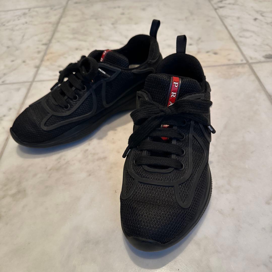 PRADAプラダ ブラック メッシュ スニーカー - メルカリ