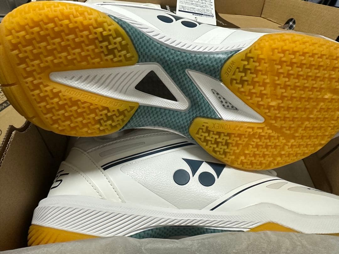 YONEX SHB65Z4W バドミントンシューズ 26.0cm ホワイト