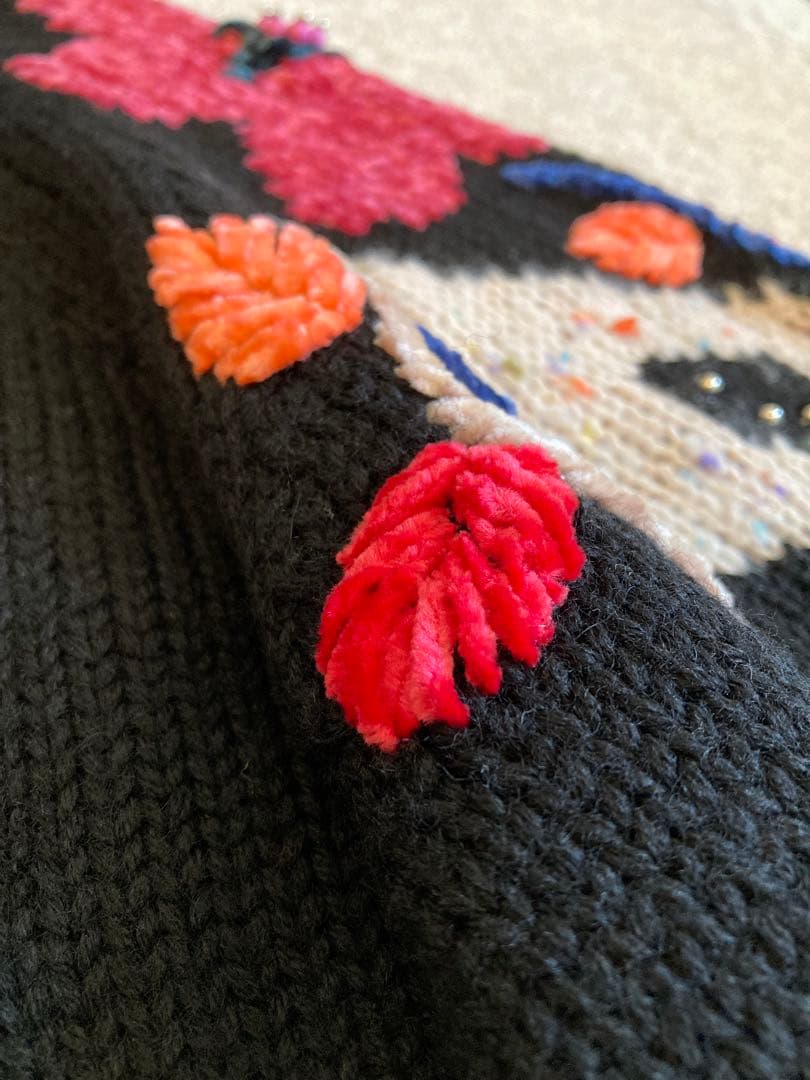 BEARDSLEY ビアズリー 袖ジャガードニット カラフル フラワー ブラック