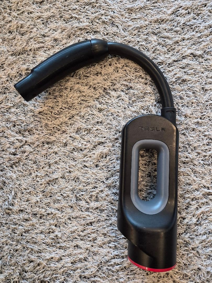美品] テスラ チャデモアダプター TESLA CHAdeMO (箱無し) - メルカリ