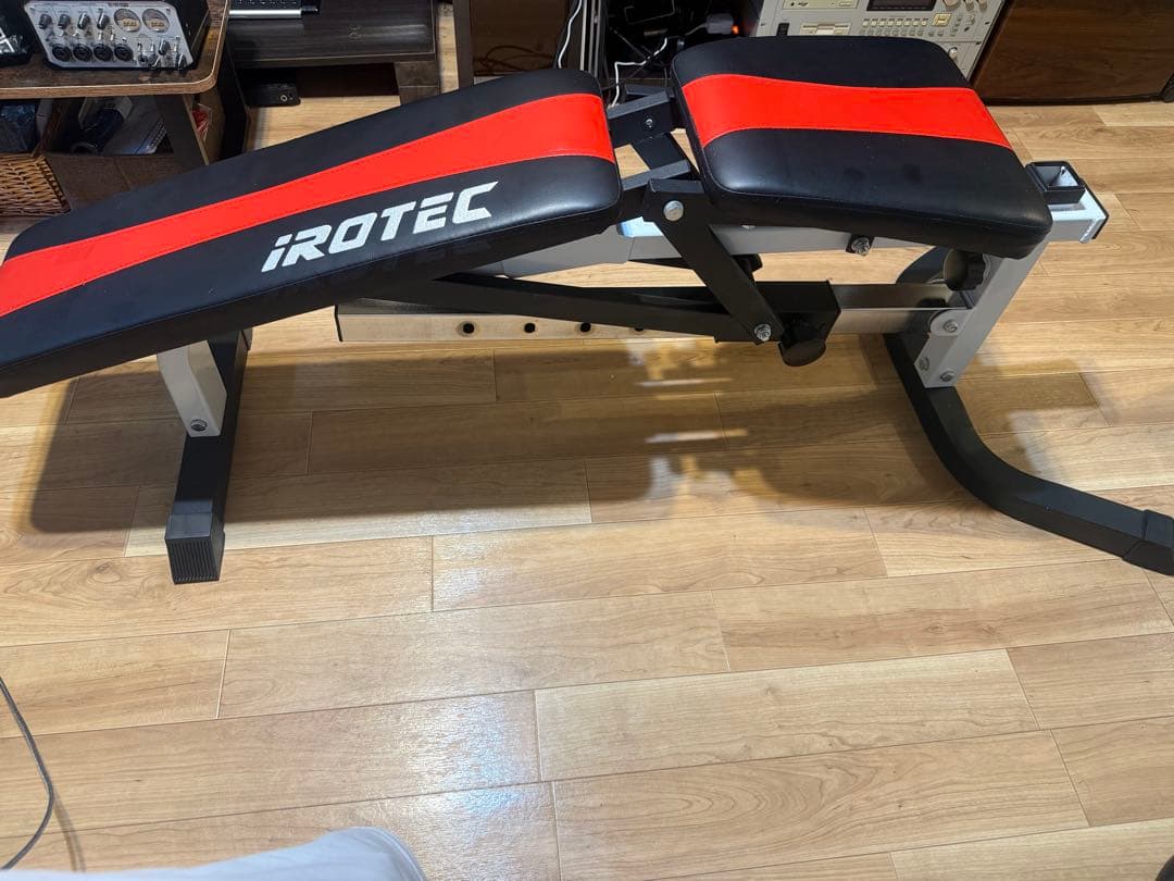 引取りの方は300円で購入出来ます★アイロテックトレーニングベンチ IROTEC（アイロテック） ベンチプレス ハイパーマルチウエイトベンチ