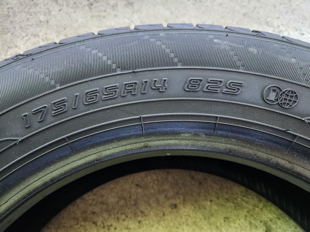 送料込☆2023年製 ダンロップタイヤ 175/65R14日本製☆2本