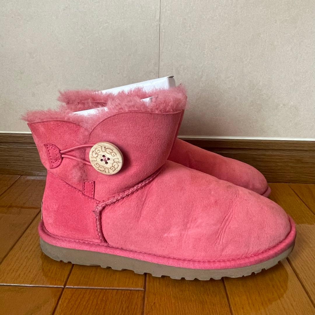 UGG ムートンブーツ ピンク - メルカリ