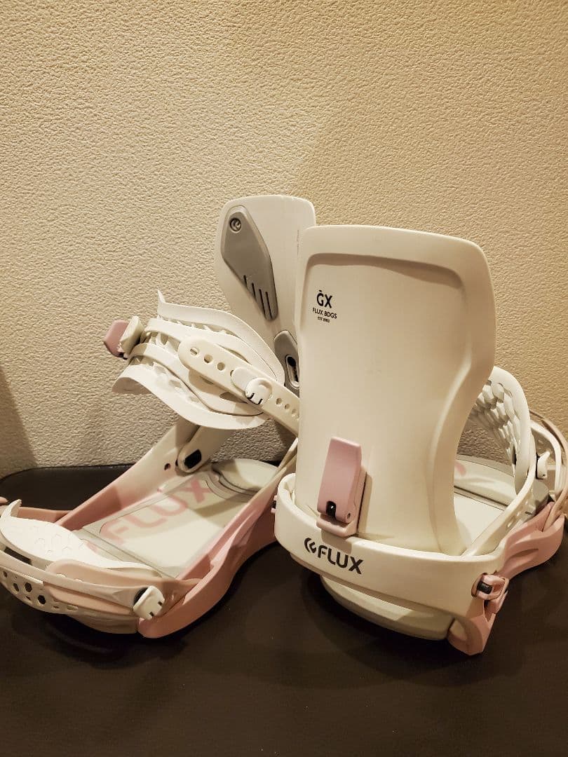 21ー22 FLUX フラックス GX レディース Sサイズ　ホワイト　ピンク 21-22 FLUX(フラックス)・GX ジーエックス [BLACK WHITE] ビンディング