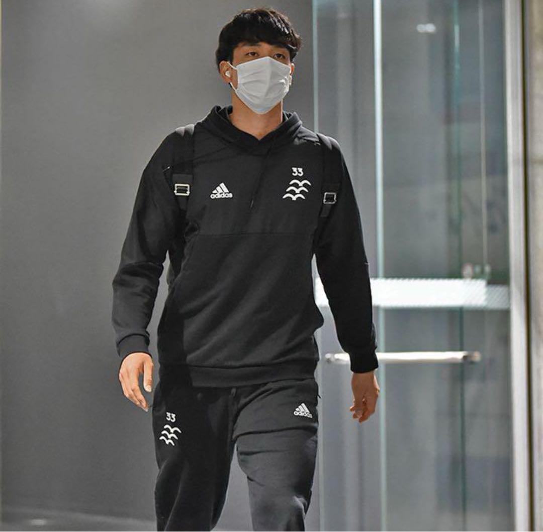 特別価格】横浜F・マリノス 移動着ウェアCONDIVO22 フーディー - メルカリ