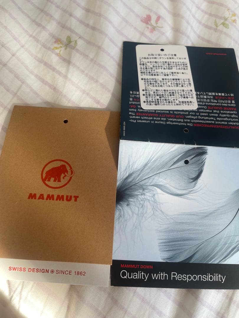 お値下げしました MAMMUT フード付きダウンジャケット 黒/グレー