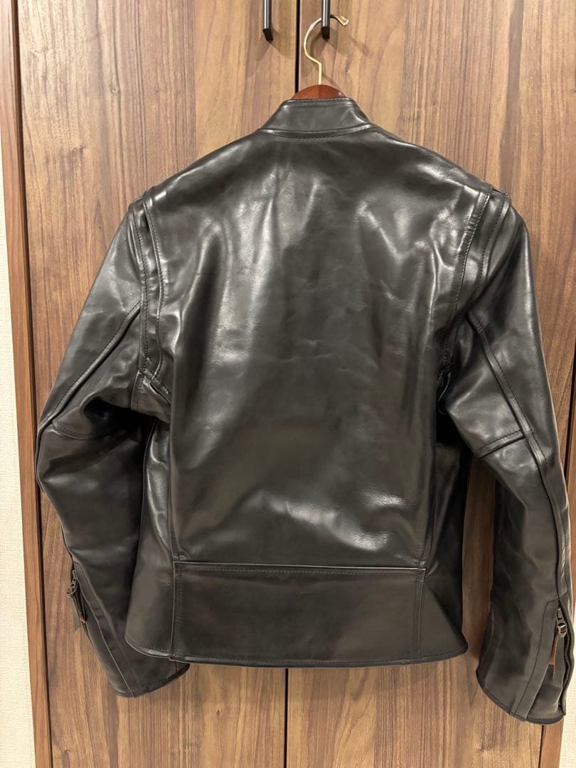 リ*ー様 早い者勝ち 試着のみ 34 エアロレザー CAFE RACER ブラッ