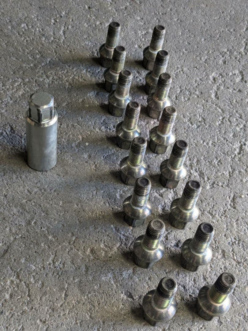 VW ルポ GTI 純正ホイール 4本（スタッドレス 195/50R15）希少 - メルカリ