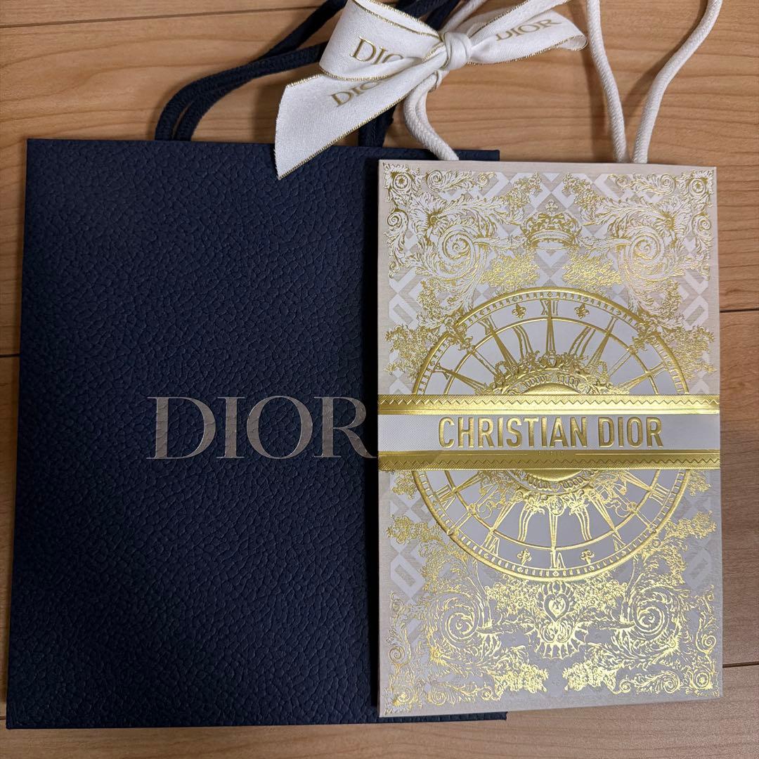 Dior ショップ袋 二枚 ゴールド限定 リボン付き - メルカリ