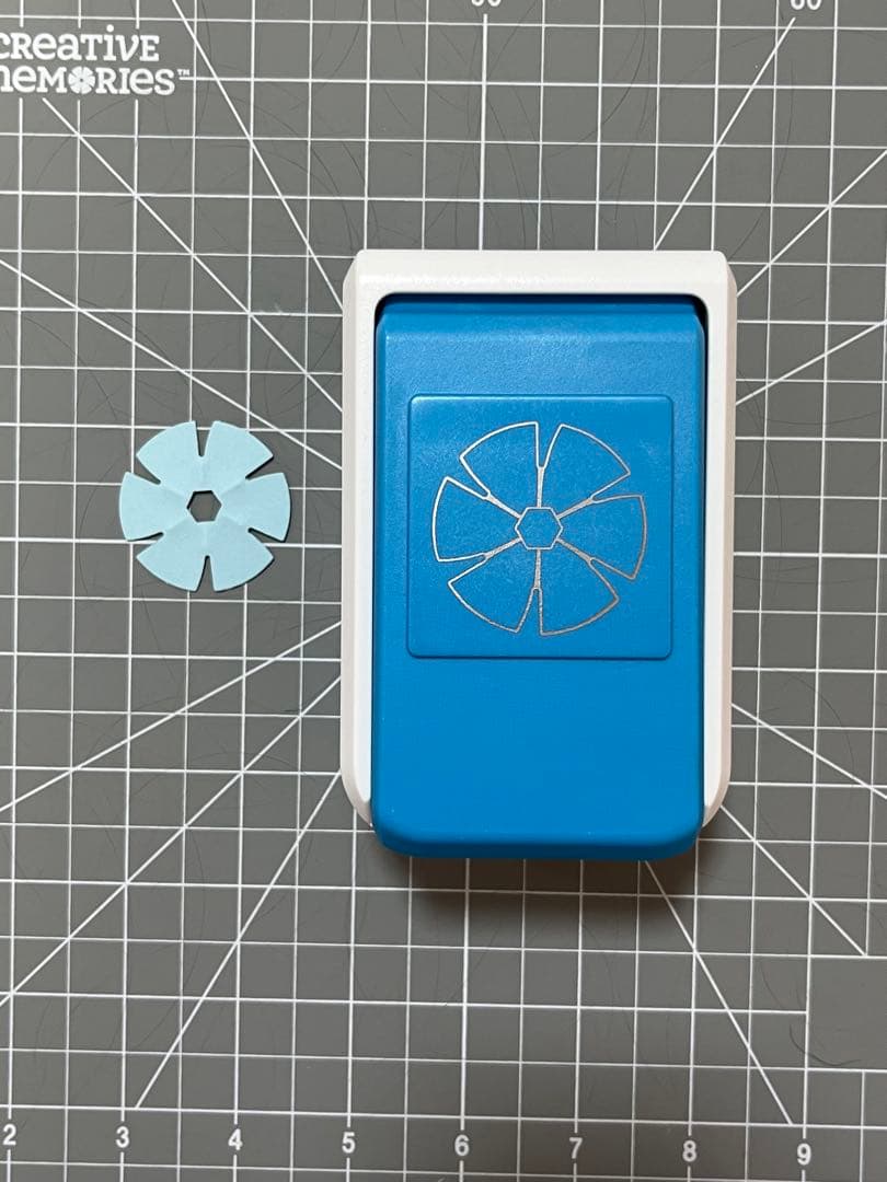 クリエイティブメモリーズ パンチ - メルカリ