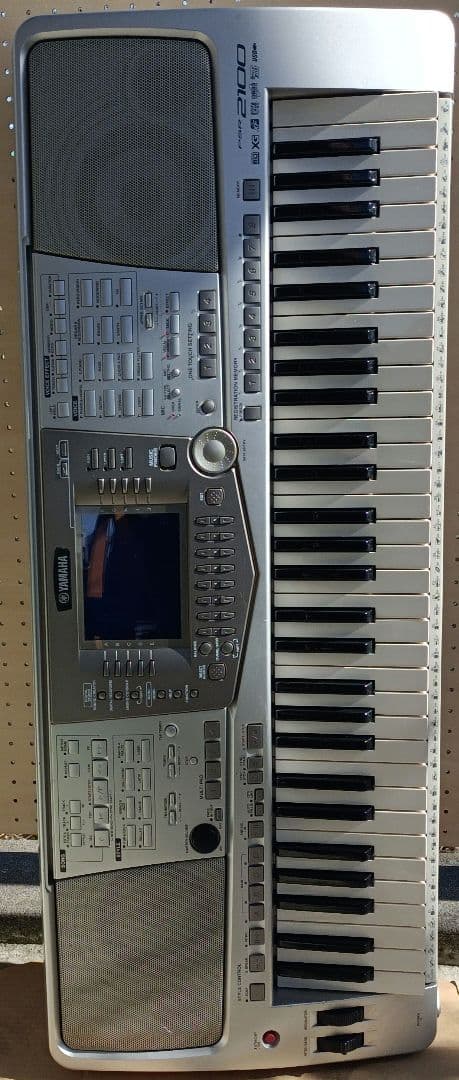 Yamaha PSR-2100シルバー 61鍵