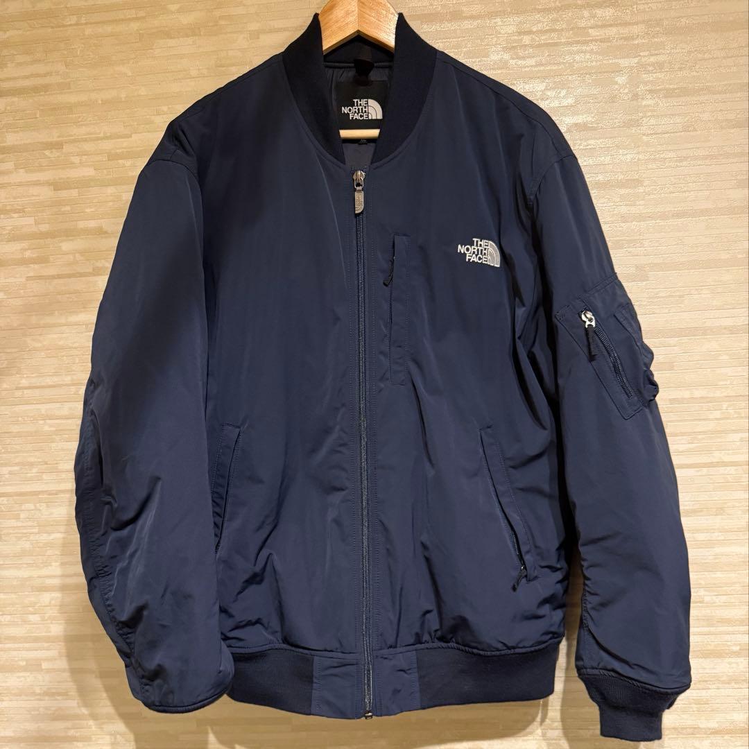ノースフェイス インサレーション ボンバージャケット ネイビー色