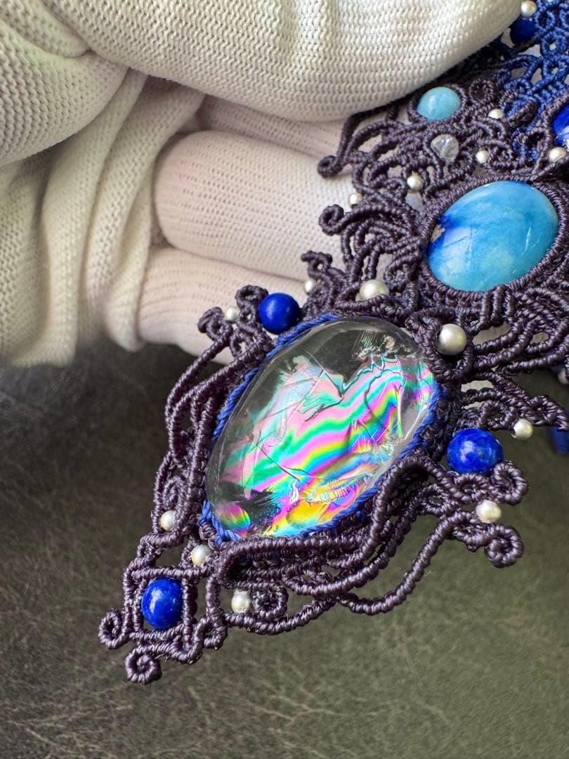 幻の石アフガナイト＆アイリスクォーツ＆ラピスラズリのマクラメ編み