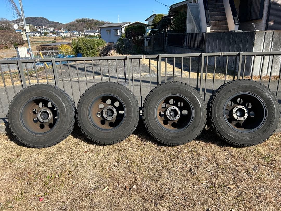 fjクルーザー グッドイヤー　16インチ　アルミ　MT ハイラックス