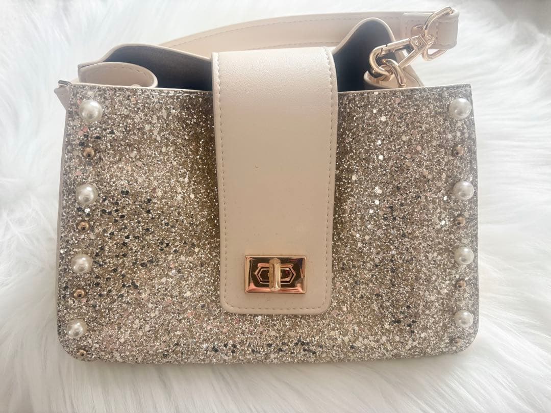DIANA ダイアナ グリッターショルダーバッグ ハンドバッグ - メルカリ