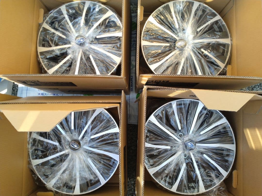 【レヴォーグ】VN5 STIスポーツ 18インチ純正 ホイール 　４本セット レヴォーグ SUBARU VN5 STI SPORTS 純正 新車外し 18インチ ホイール 4