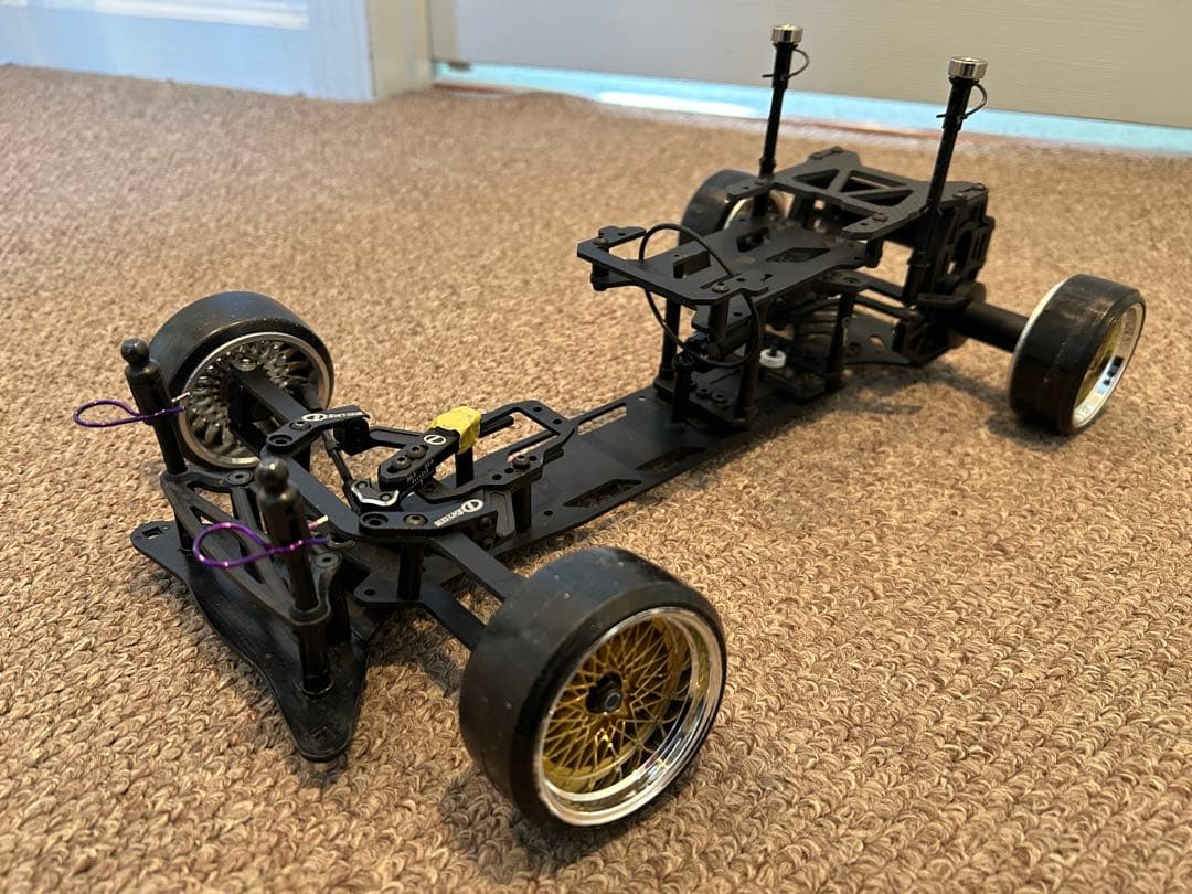 陸人様専用・LP-86+AE86レビン、ボデ付き（オプションパーツ付き