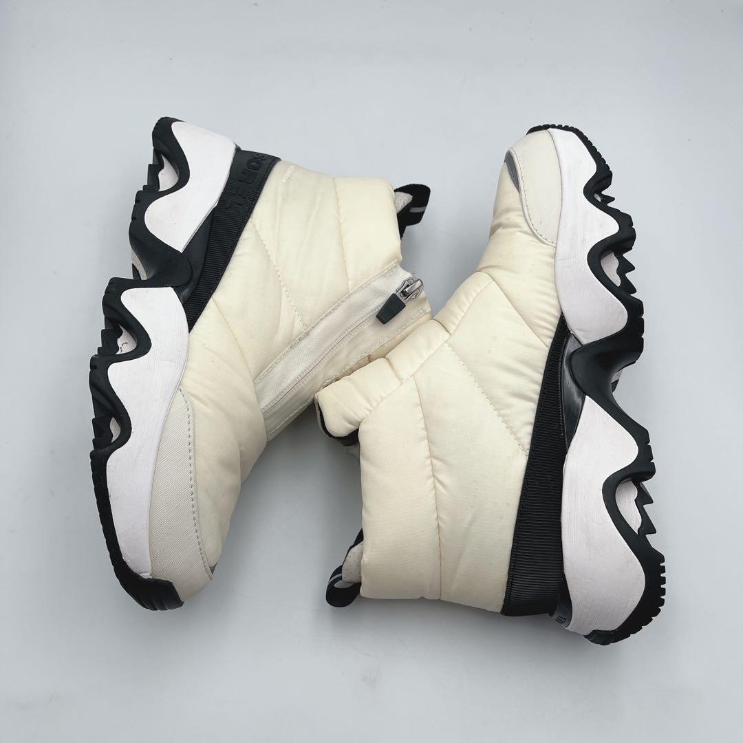 ソレル キネティックインパクト パフィージップウォータープルーフ【23.5cm】