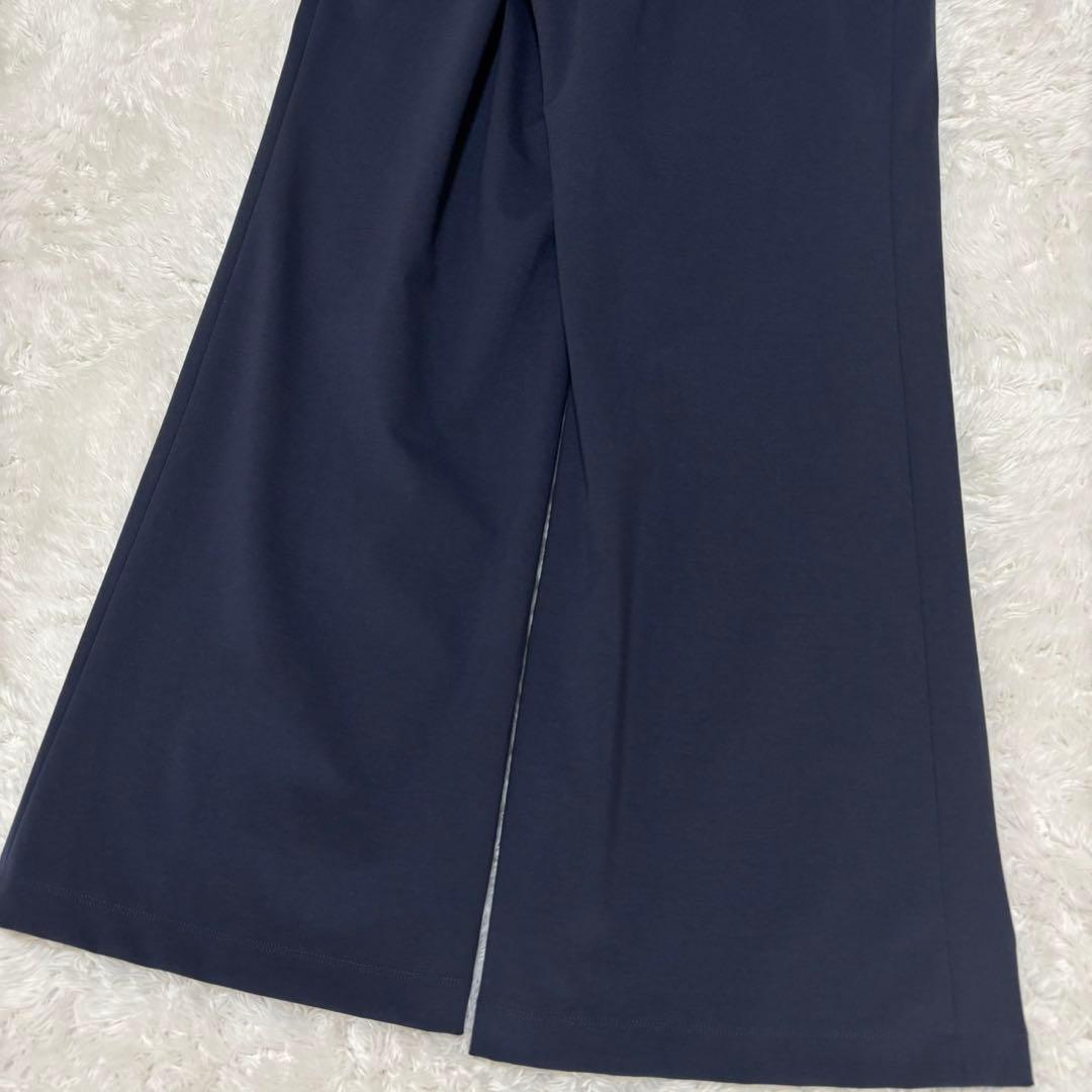 25年　FOXEY 45199 \"JETSETTER\" パンツのみ　現行品