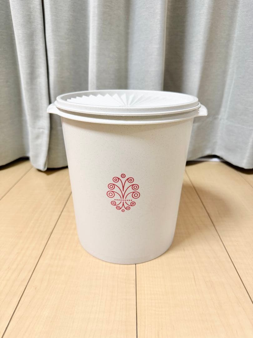 良品 Tupperware マキシクイーン デコレーター 保存容器 - メルカリ