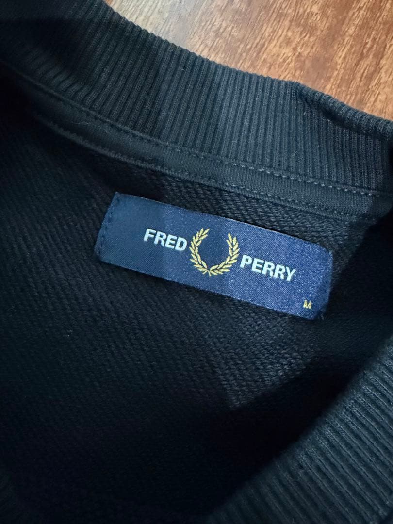 shimi 様専用 FRED PERRY/ワンポイントロゴ刺繍 - メルカリ