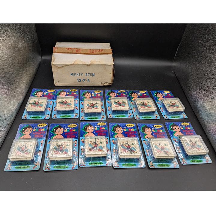 J52 サンリオ SANRIO 時計 鉄腕アトム レトロ 目覚まし時計 電池式 クロミ サンリオキャラクターズ SANRIO/ミニライトクロック 目覚まし