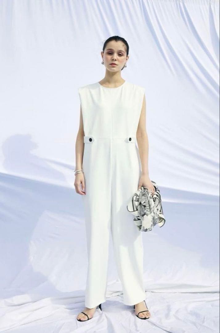 最終値下げ⭐︎ CLORE＋ 【未使用】即完売品⭐︎オールインワン