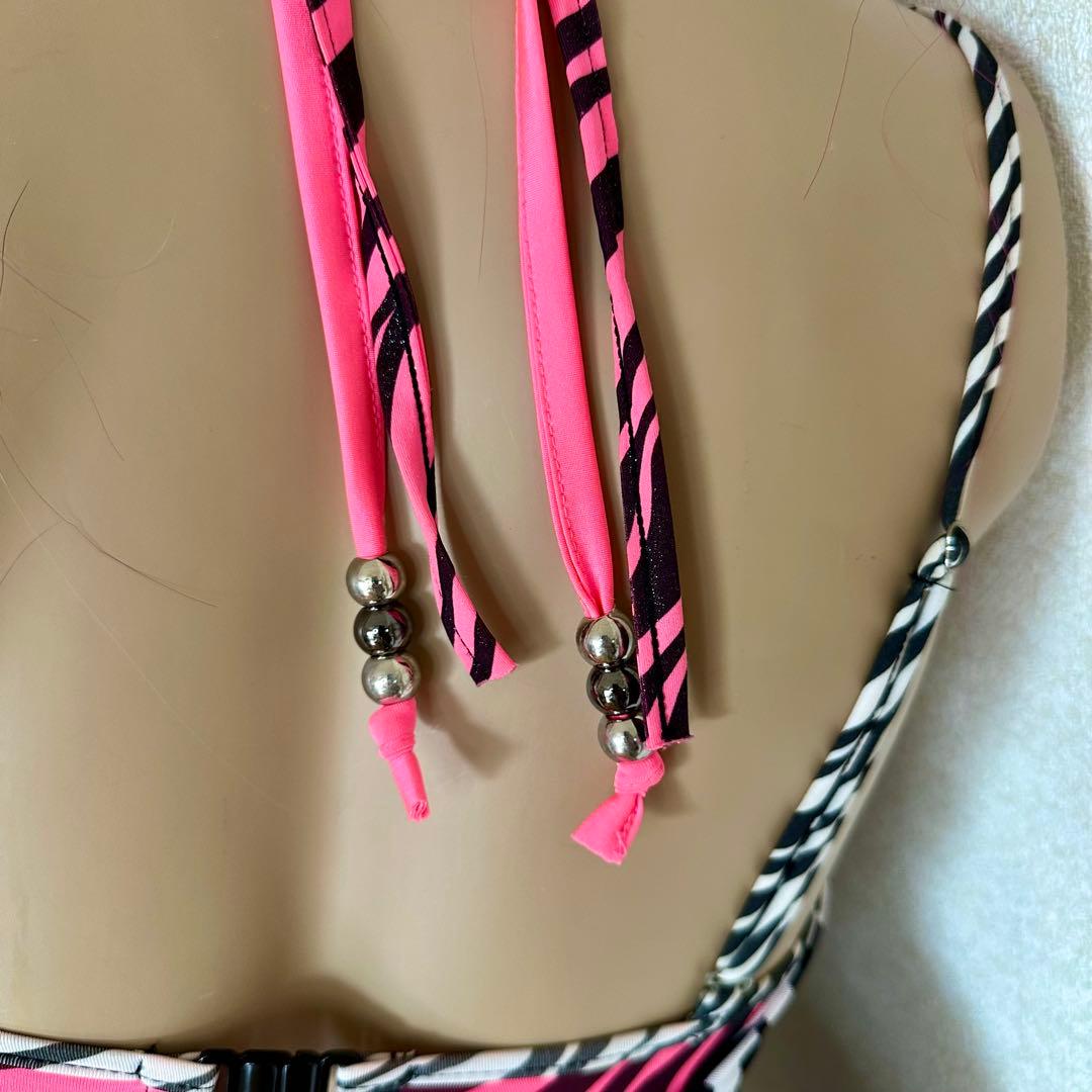 【d.i.a.】 ゼブラ柄×ネオンピンク 背中ガンあきエプロンキャミ ギャル