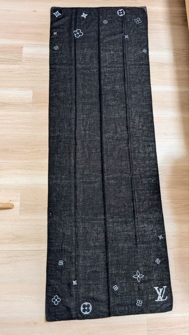 LOUIS VUITTONルイヴィトン エトール・モンテカルロ カシミヤストール