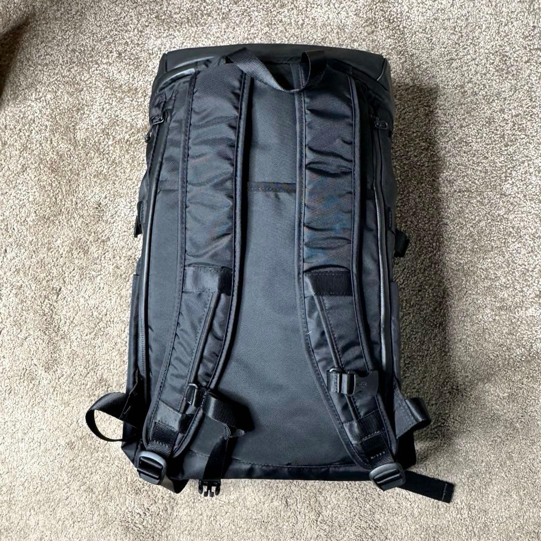 BURLAP OUTFITTER×ear】撥水レザーフラップジップ リュック - メルカリ