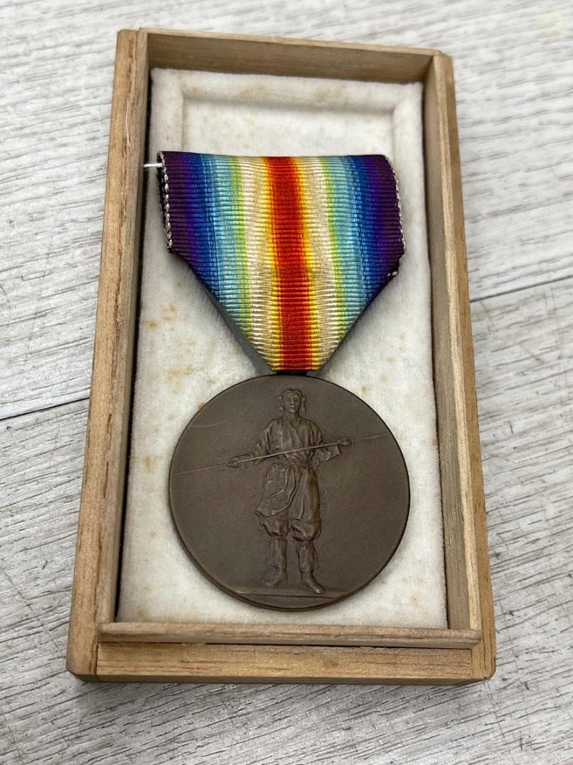 支那事変従軍記章 勲八等白色桐葉章 勲七等瑞宝章 他