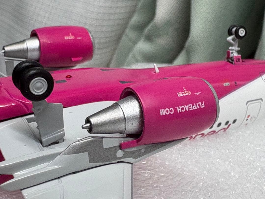 Gemini 200 Airbus A320 ピーチJA807P クロスウィング - メルカリ