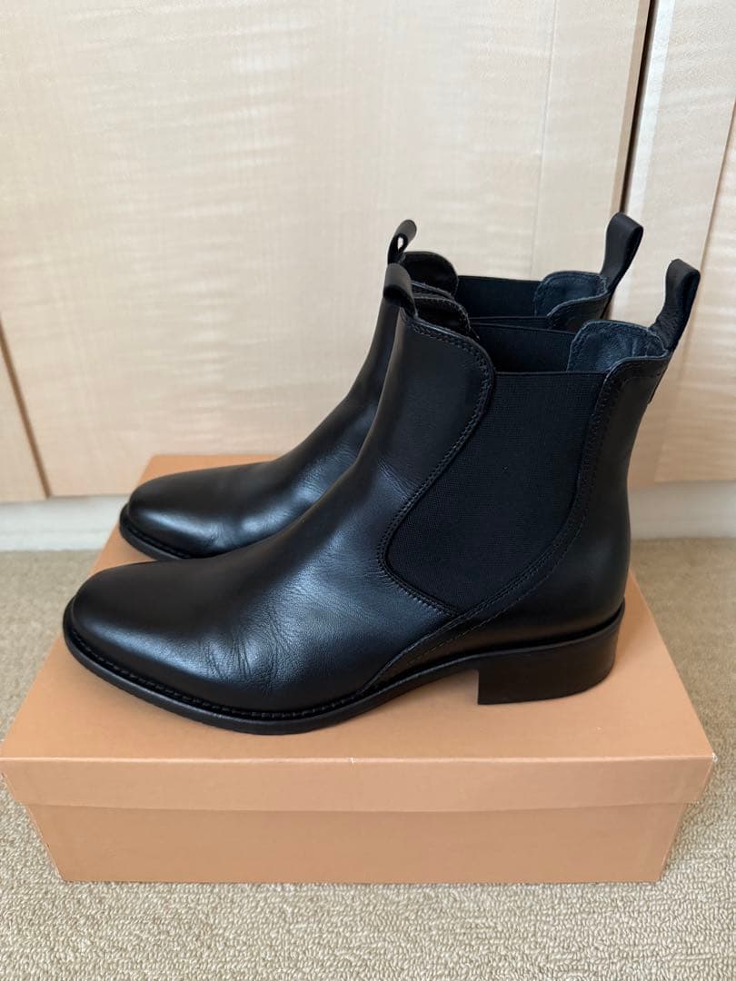 CORSOROMA サイドゴアブーツ　黒　24.5cm、25cm 美品