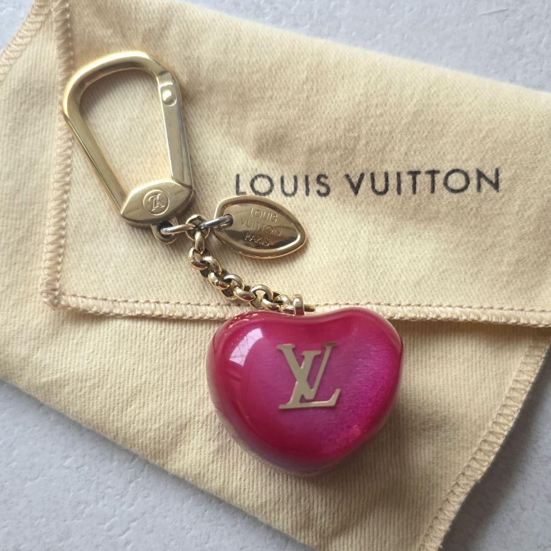 LOUIS VUITTON ルイヴィトン ポルトクレ ポム ハートりんごチャーム 楽天市場】LOUIS VUITTON ルイ ヴィトン ポルトクレ ポム キーホルダー