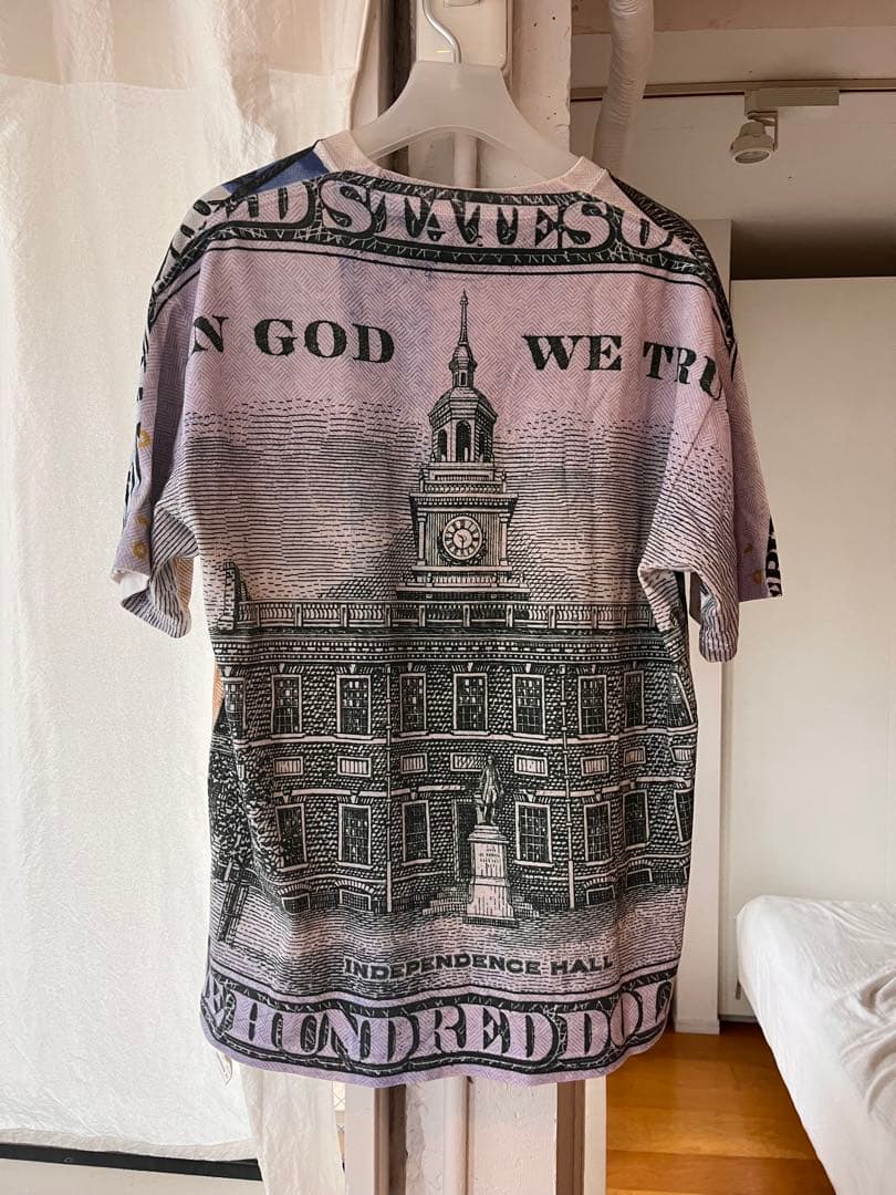 LES SIX 100ドル札デザイン 👢 Tシャツ
