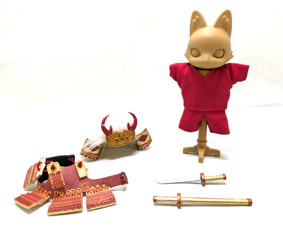 まむ　ミニチュアドール用　甲冑（約8cmドールサイズ）