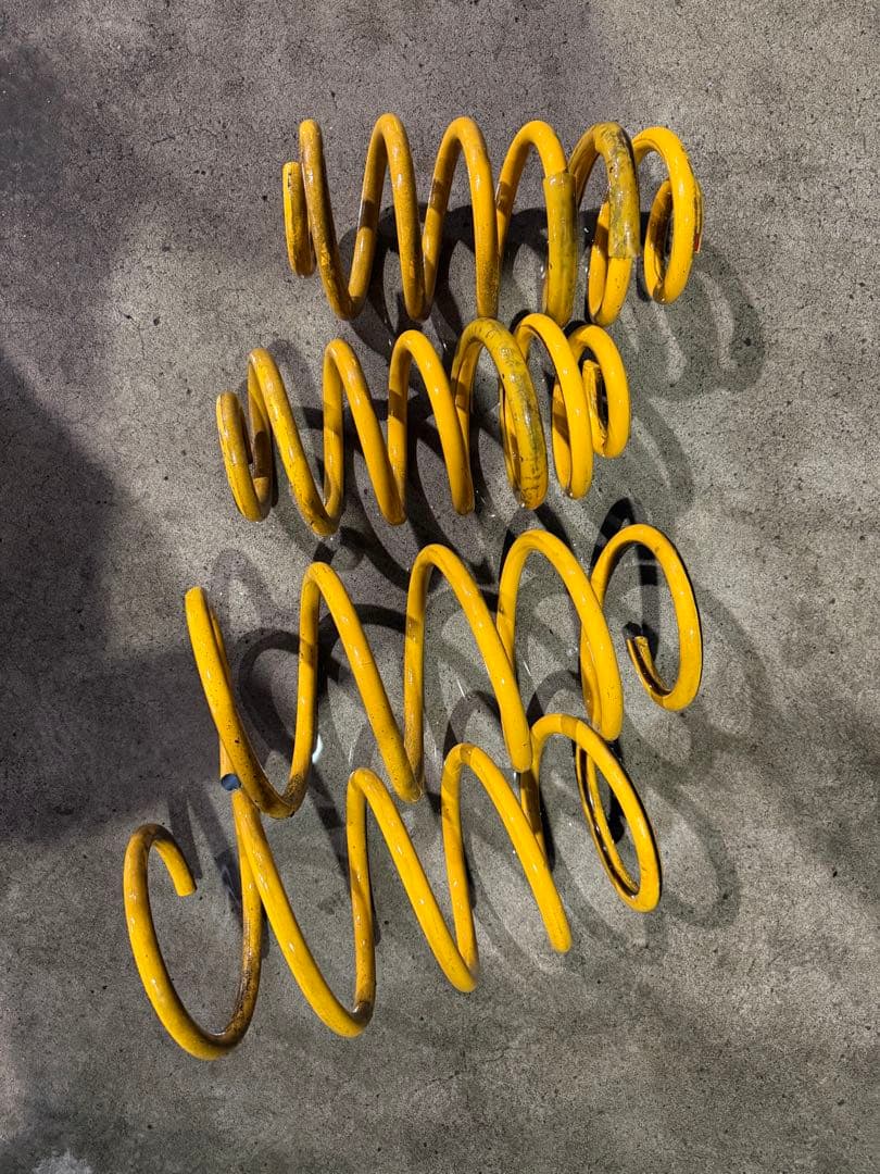 80系ノア　ヴォクシー エスクァイア モデリスタ　ダウンサス　スプリング RS-R_RS☆R SUPER DOWN]ZRR85W ヴォクシー_ZS(4WD_2000 NA_H26/1〜)用