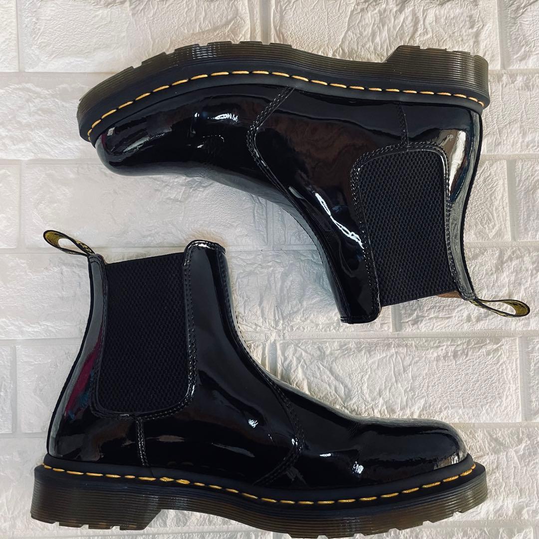 Dr.Martin UK8 チェルシーブーツ 光沢 黒 厚底
