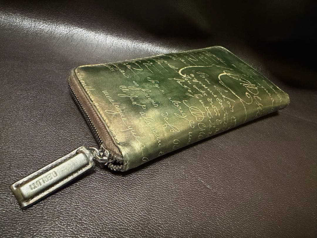 ☆美品☆ベルルッティ イタウバ 長財布 ダークグリーン ゴールデン