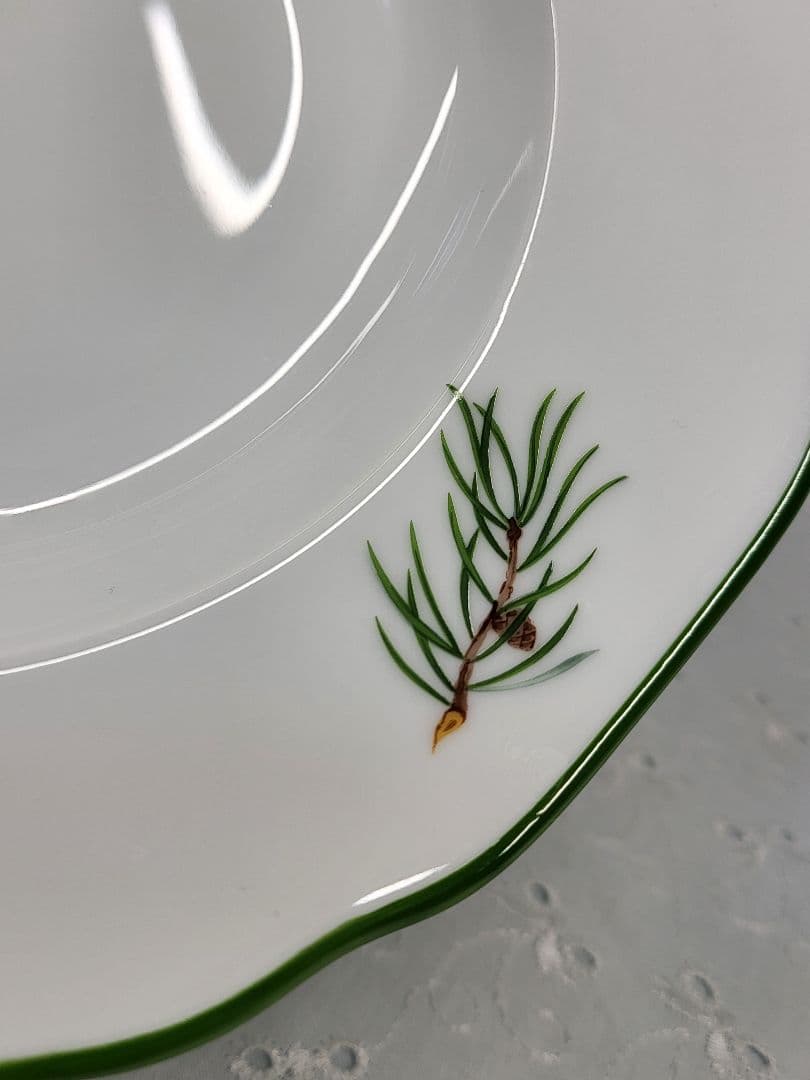 レア✨アウガルテン モミの枝 深皿 プレート 2枚 皿✨松の葉✨未使用に近い