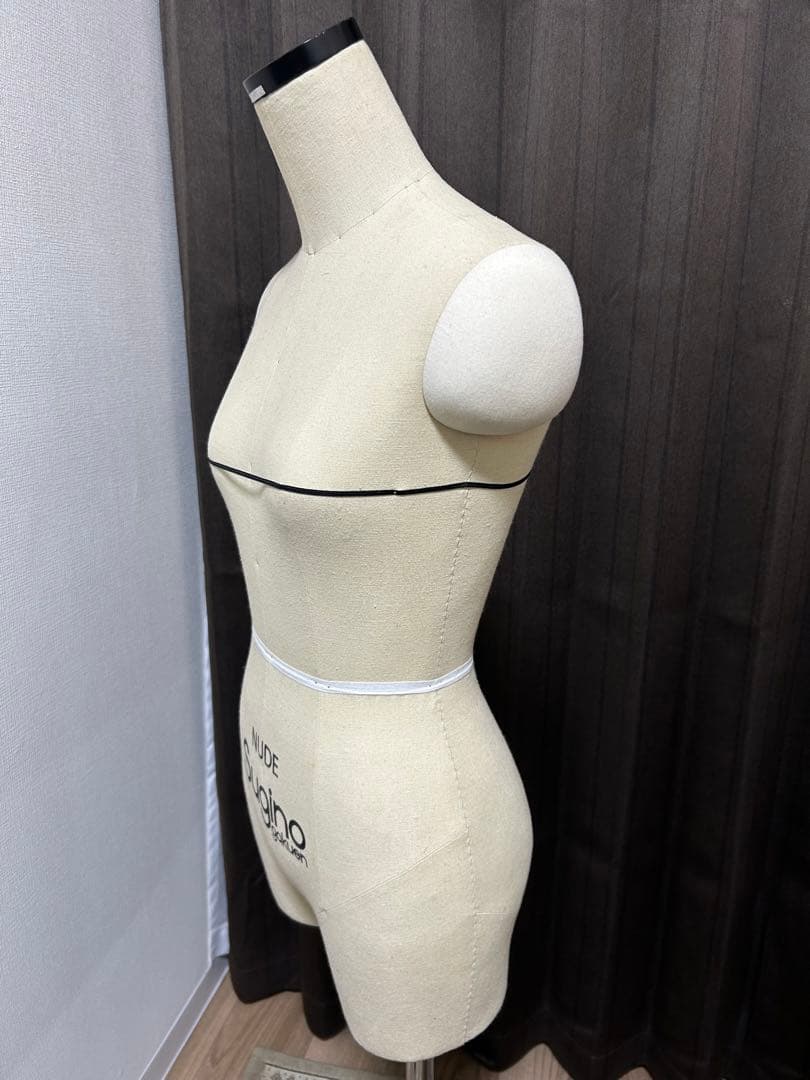 Sugino ボディ トルソー B83 W62 H87