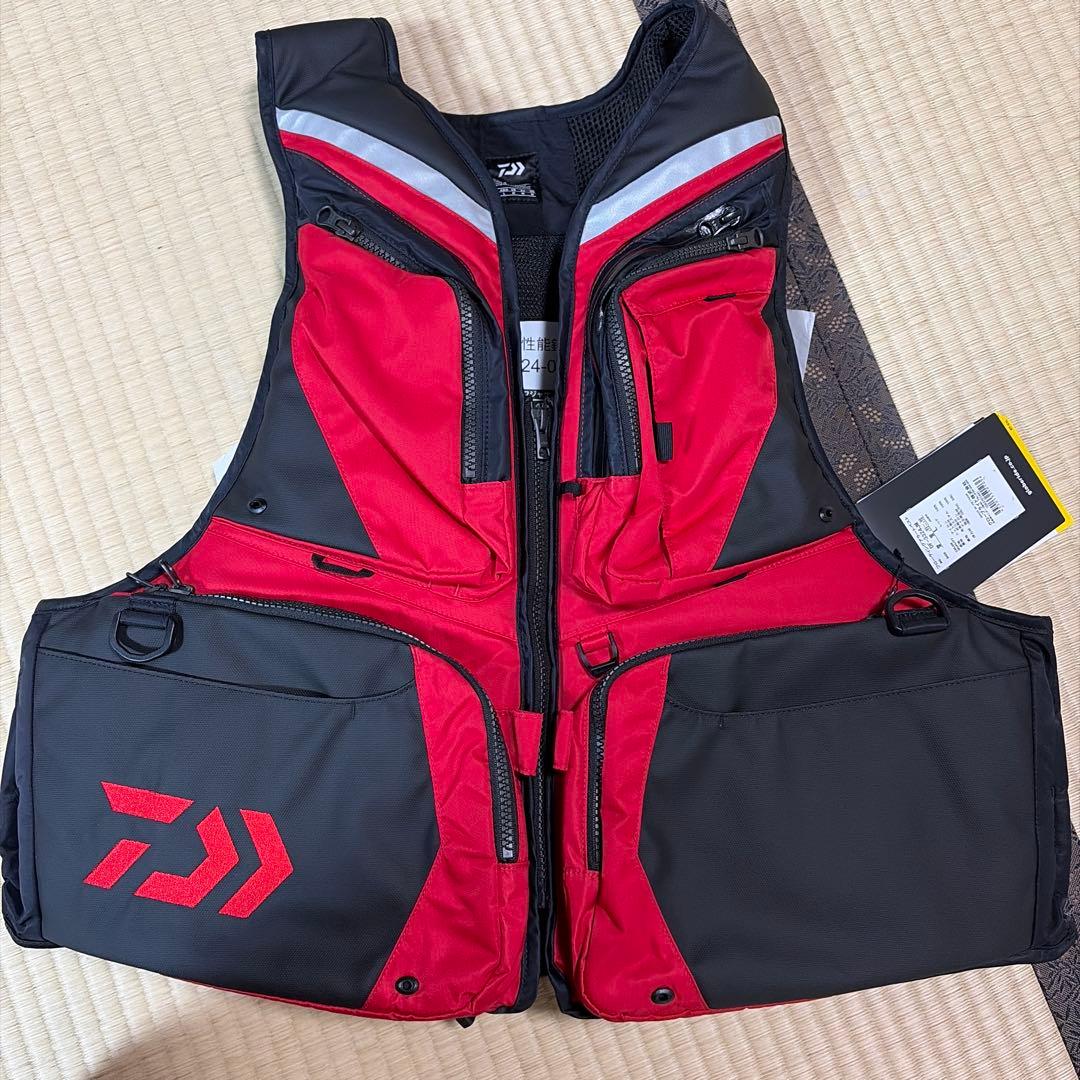 Daiwa DF-3324JM フローティングアラートベスト Lサイズ レッド DF-3324JM フローティングアラートベスト(ライフジャケット)｜DAIWA